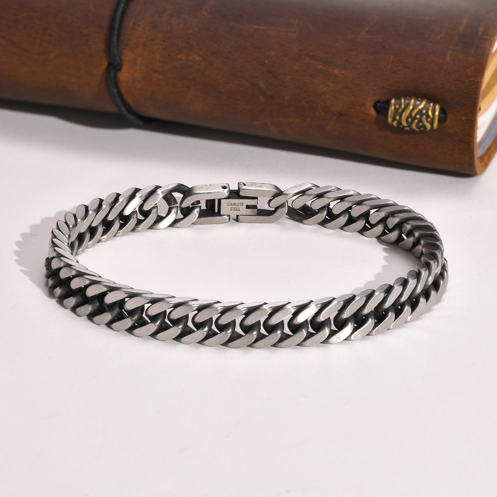 Vnox Chunky Retro Cuban Chain  - огляд і ціна Ceramic Link Bracelet
